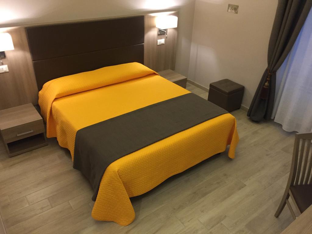 Archi di Roma Guest House Exterior foto